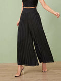 Pleated wide-leg pants