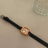 Simple And Exquisite Belt Quartz Women's Watch