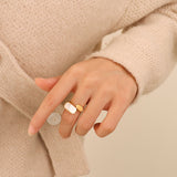 Vintage Fashion White Seashell Ring