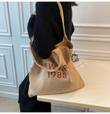 Fashion Large Capacity New Hand-carrying Knitted Bag